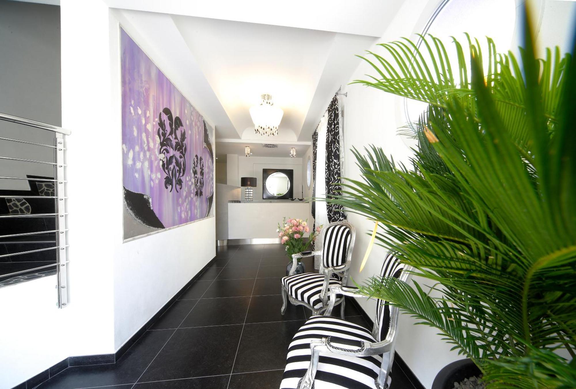 Residence Hotel Le Viole Rimini Exterior photo